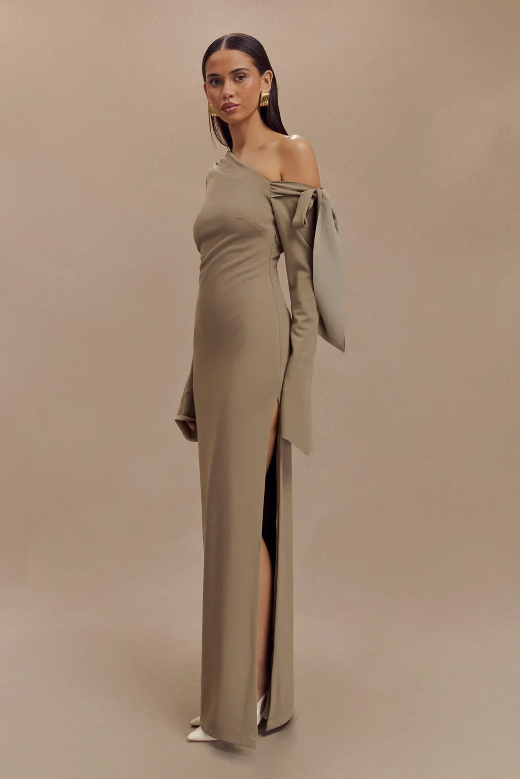 Nicola One Shoulder Crepe Maxi Dress - Mushroom