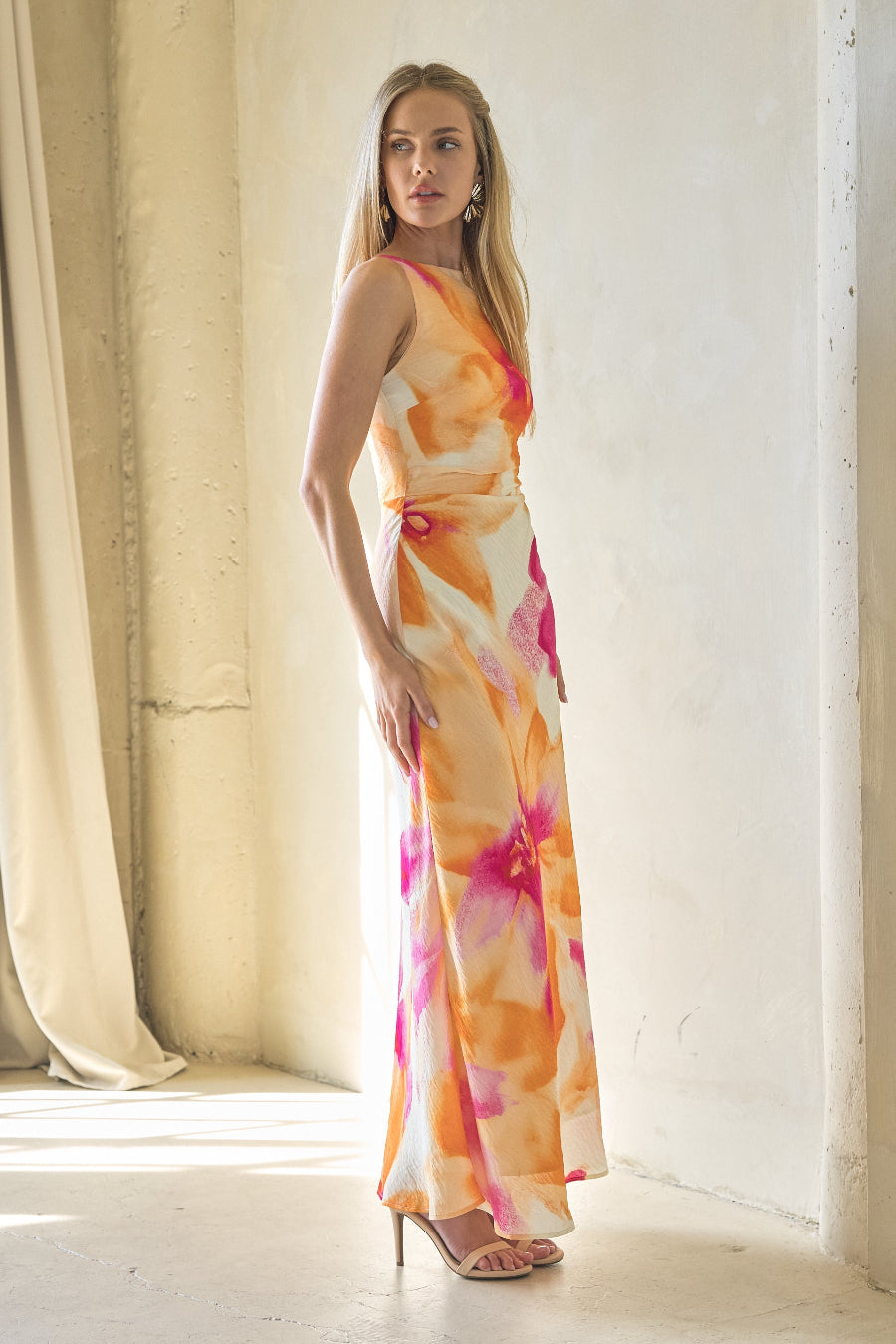 Ayah Open Back Maxi Dress