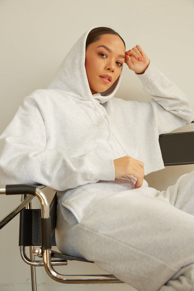 Girlfriend Crop Hoodie In Cloud Grey