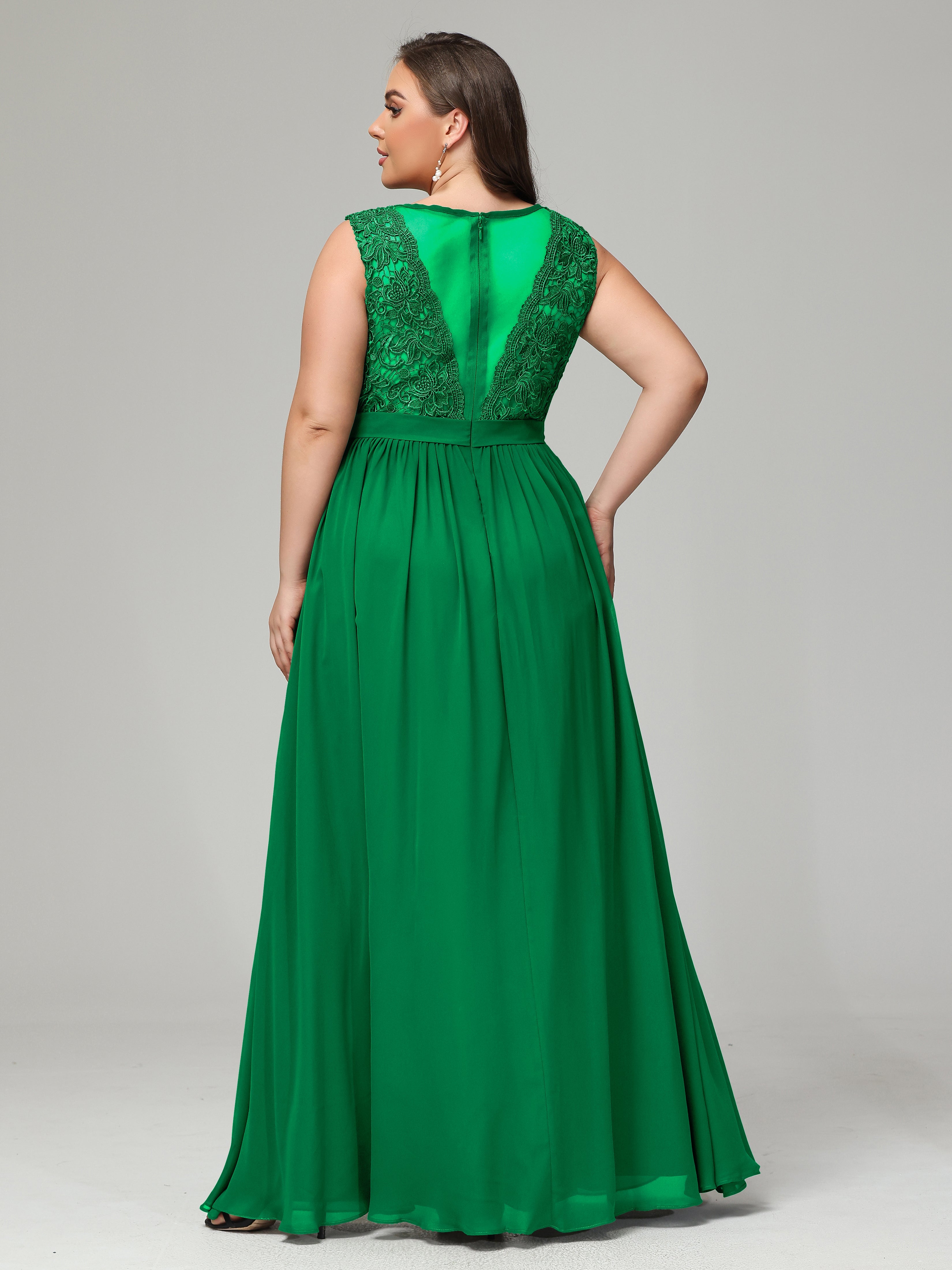 A-Line Bateau Plus Size Chiffon Bridesmaid Dresses