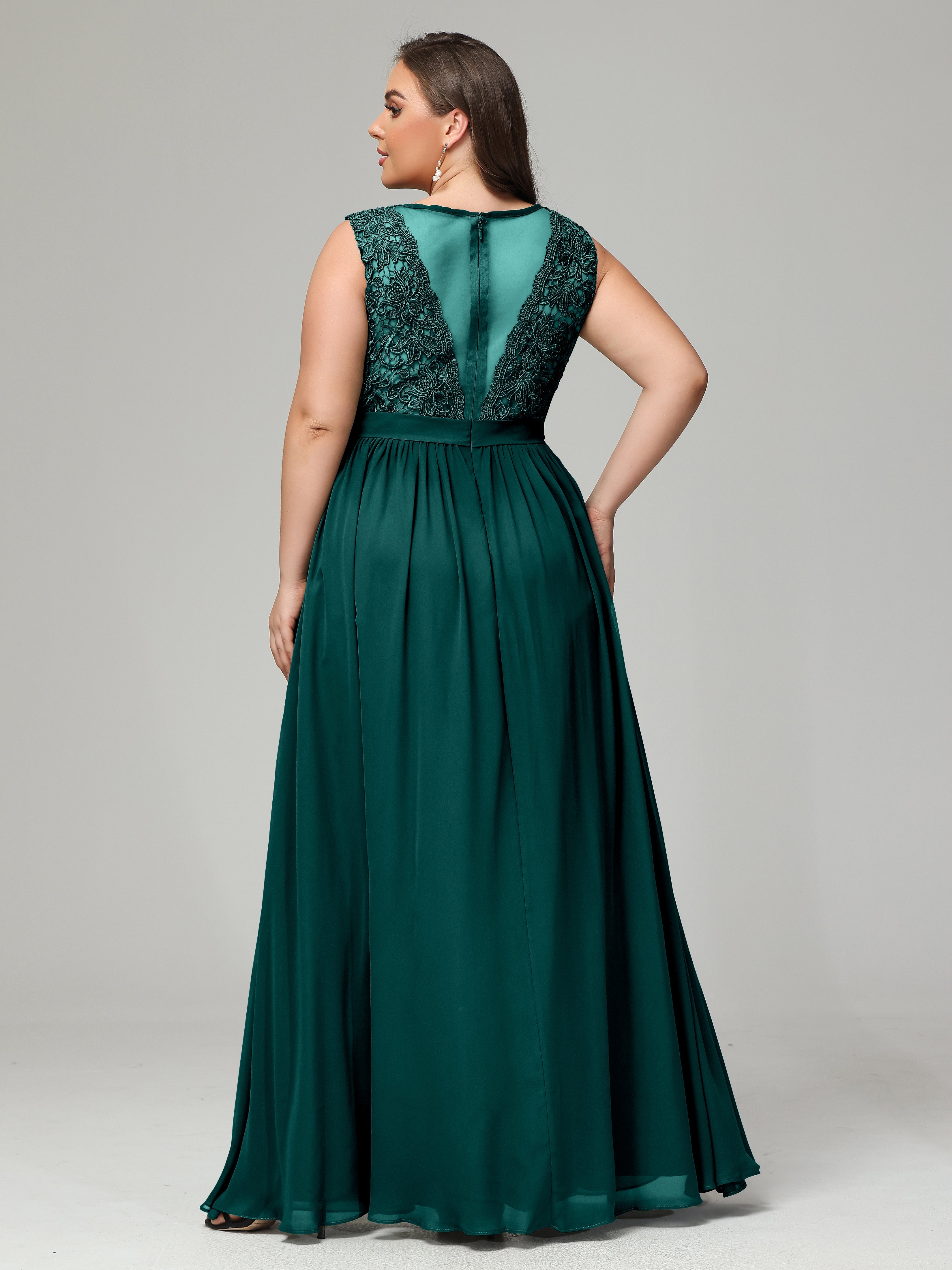 A-Line Bateau Plus Size Chiffon Bridesmaid Dresses