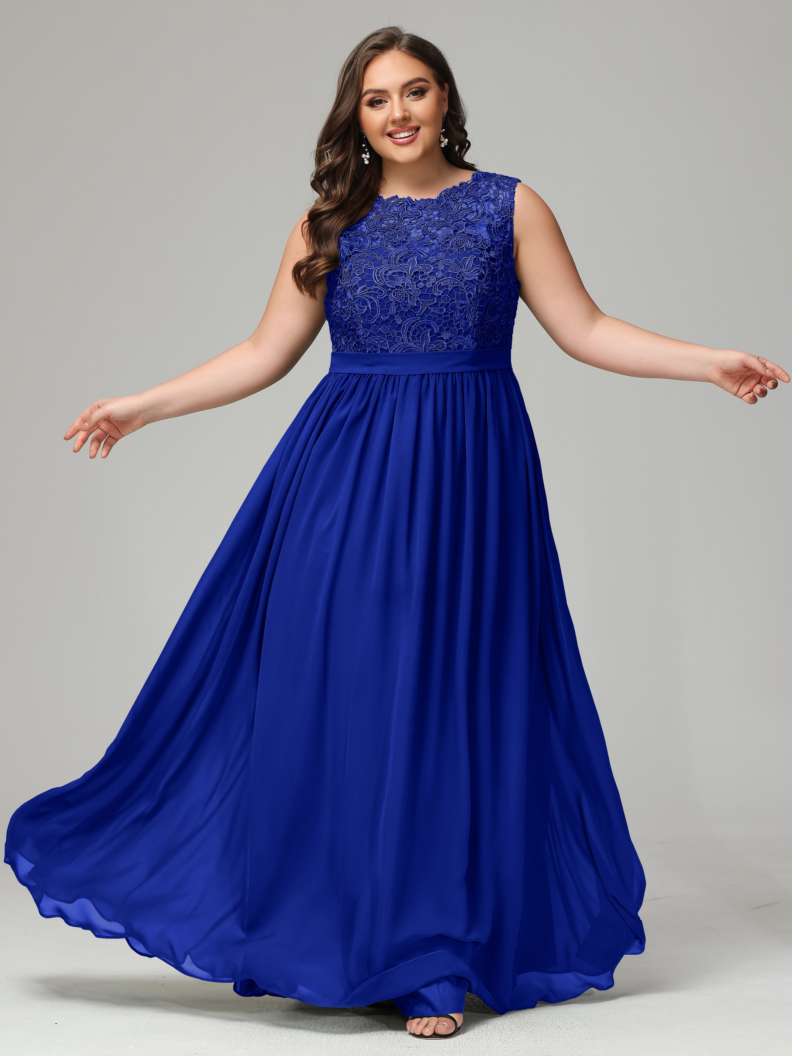 A-Line Bateau Plus Size Chiffon Bridesmaid Dresses