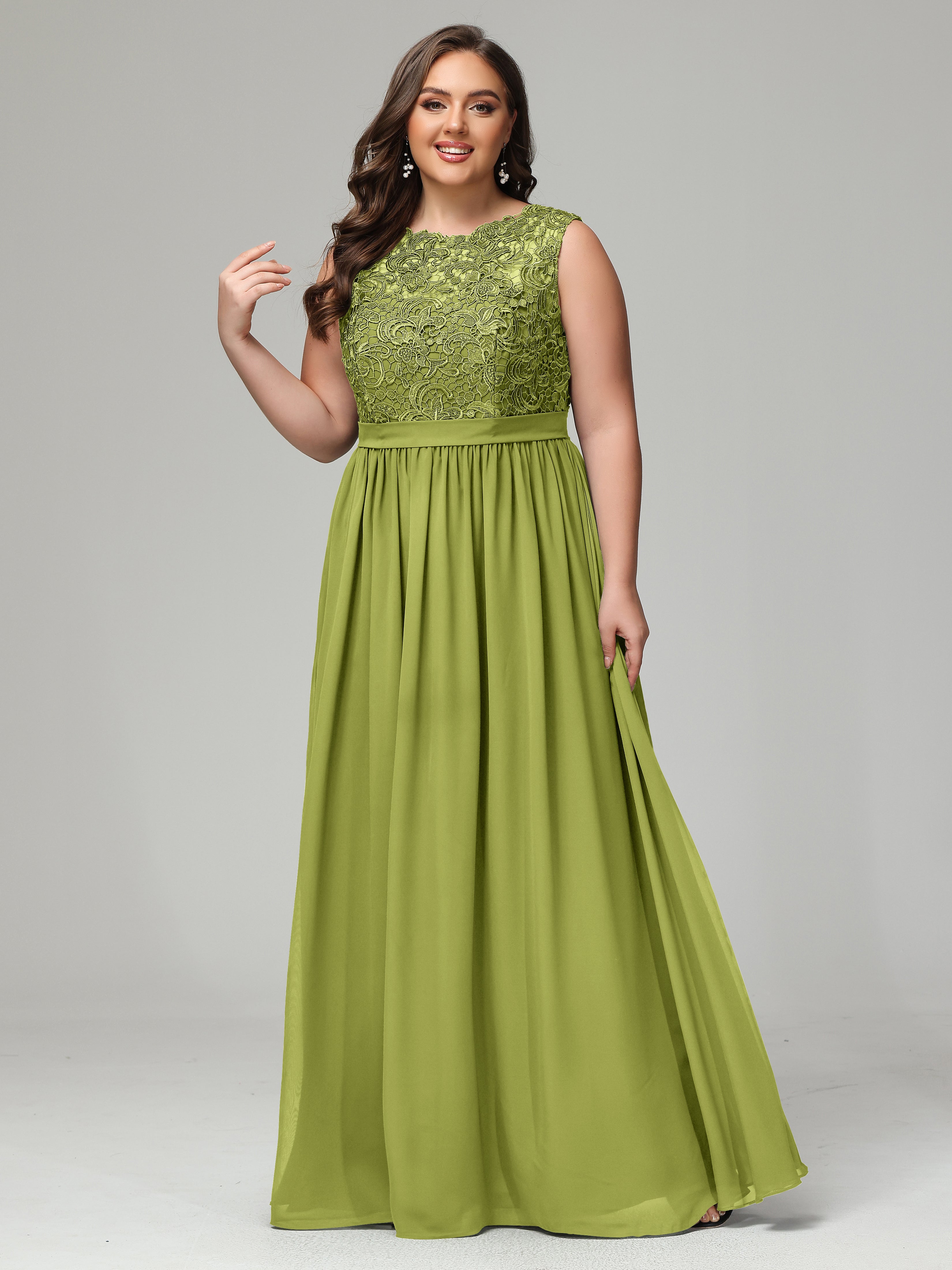 A-Line Bateau Plus Size Chiffon Bridesmaid Dresses