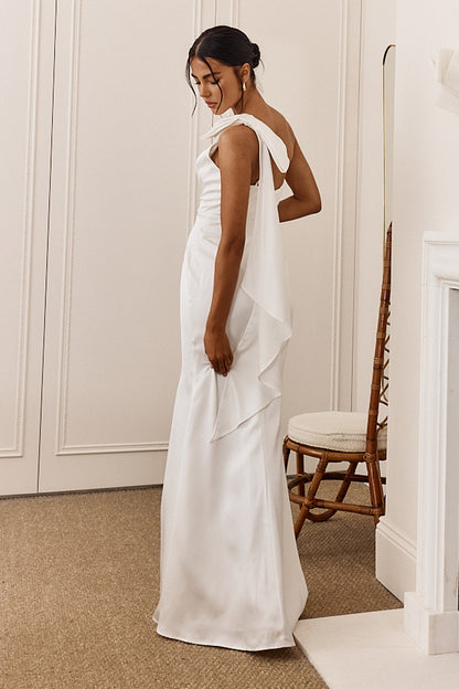Carriann One-Shoulder Bow Maxi Dress White