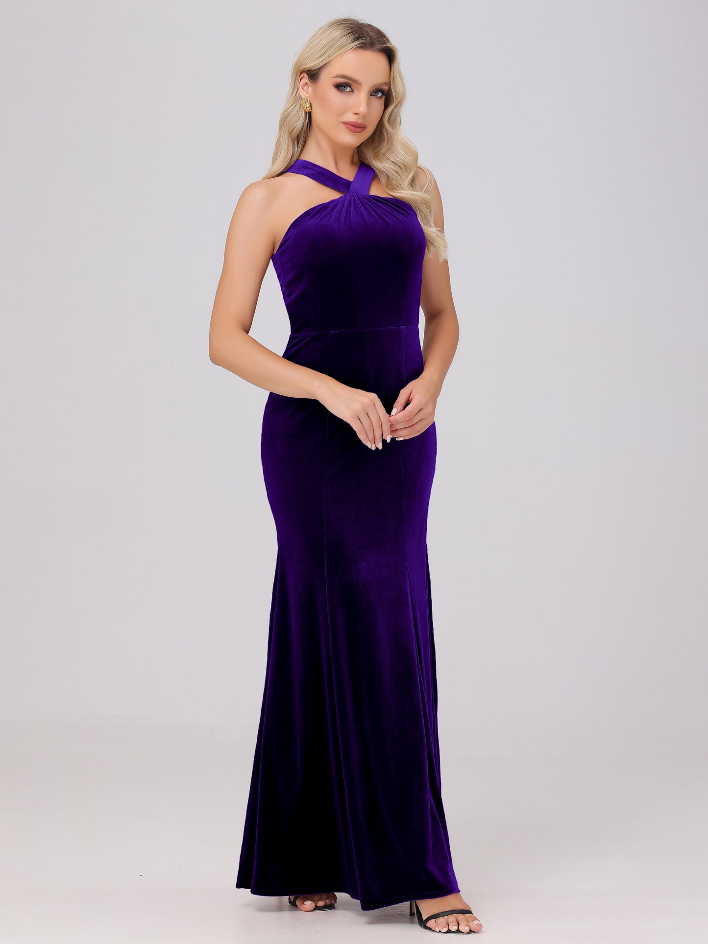 Sheath Halter Sleeveless Open Back Maxi Velvet Bridesmaid Dresses
