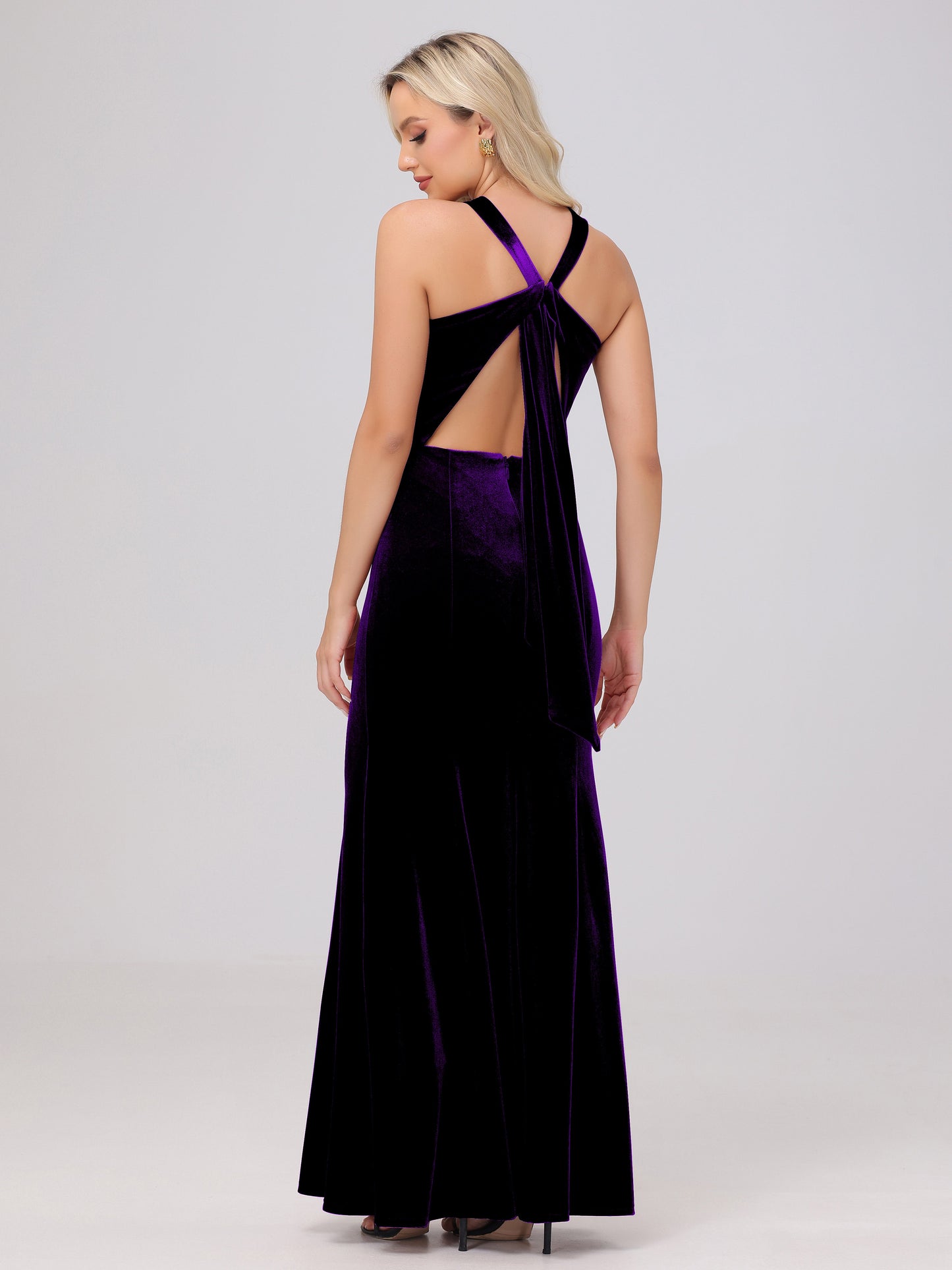 Sheath Halter Sleeveless Open Back Maxi Velvet Bridesmaid Dresses