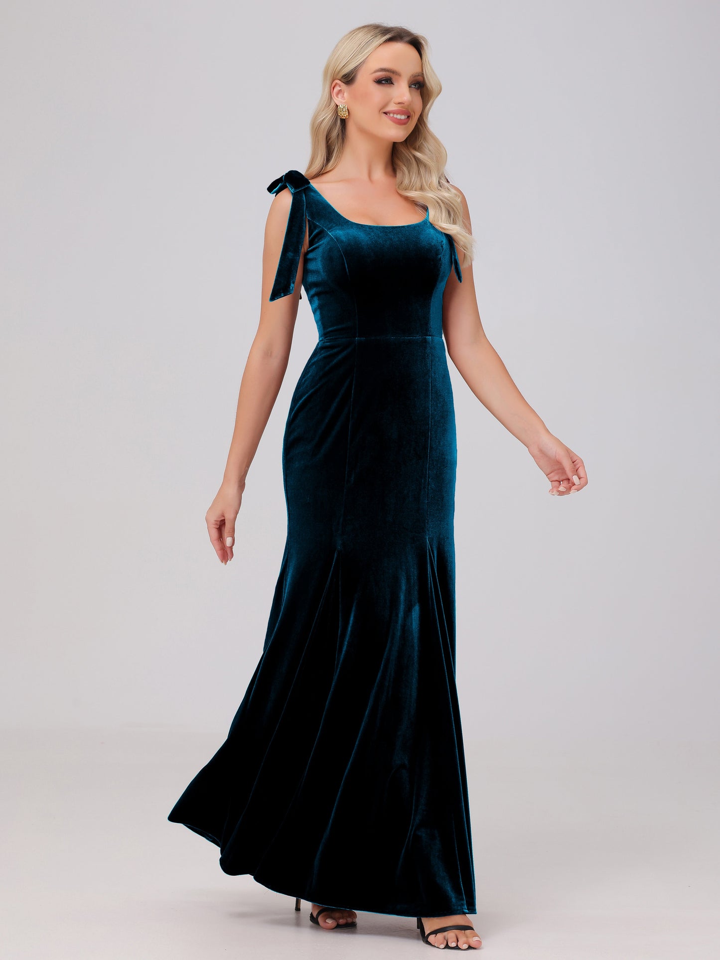 Sheath Square Neck with Bowknot Straps Velvet Bridesmaid Dresses