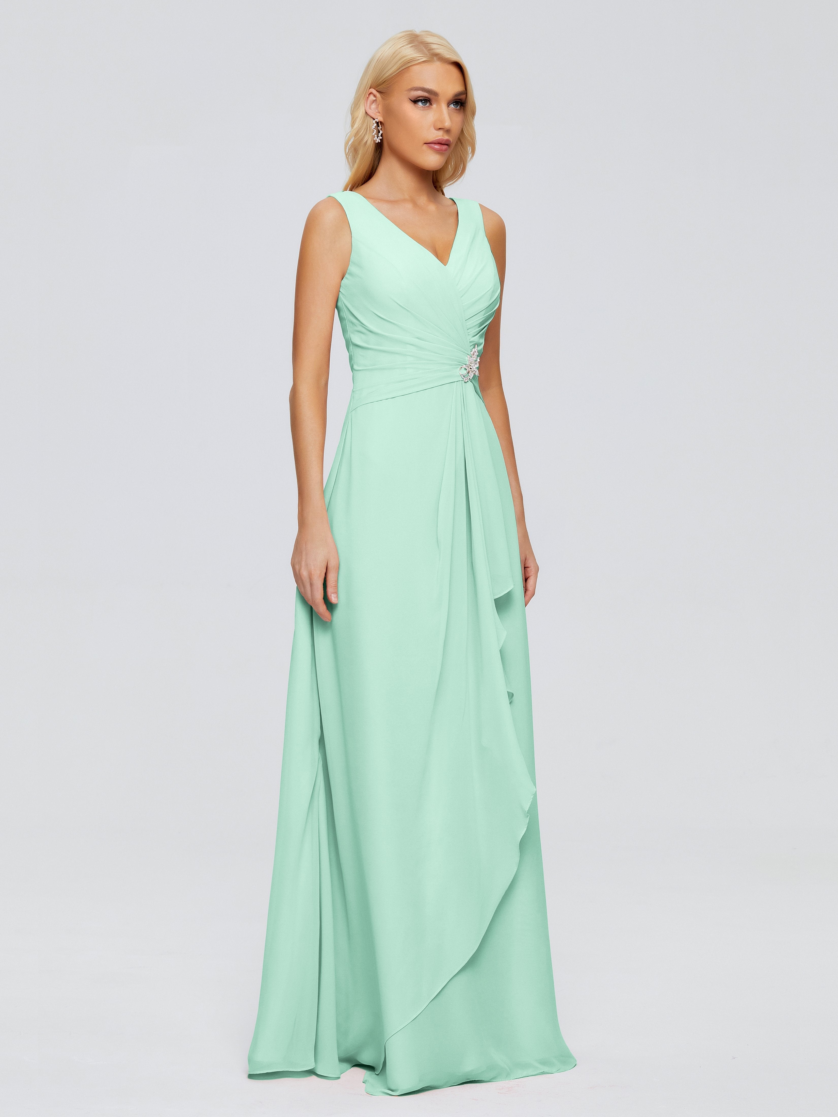 Maria V Neck Sleeveless Chiffon Bridesmaid Dresses