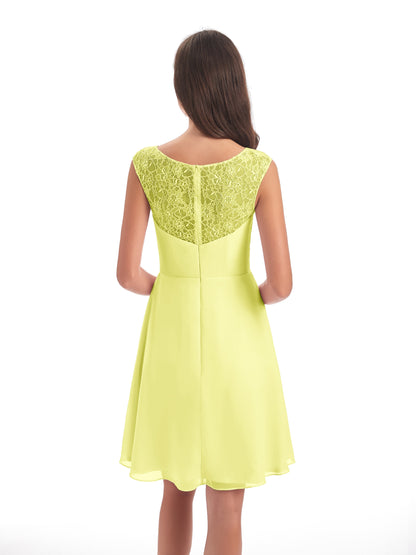 Zendaya Knee Length V-neck Chiffon Bridesmaid Dresses
