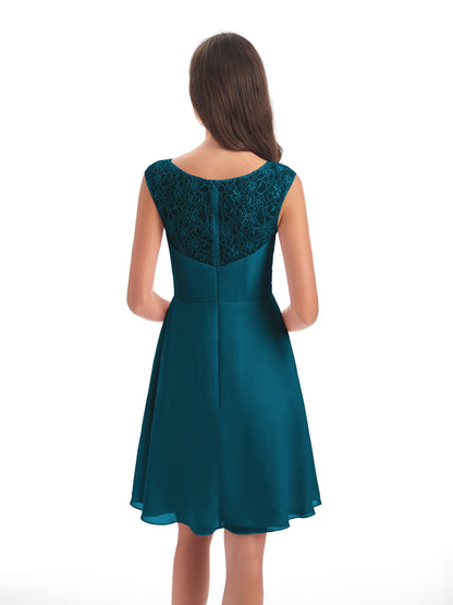 Zendaya Knee Length V-neck Chiffon Bridesmaid Dresses