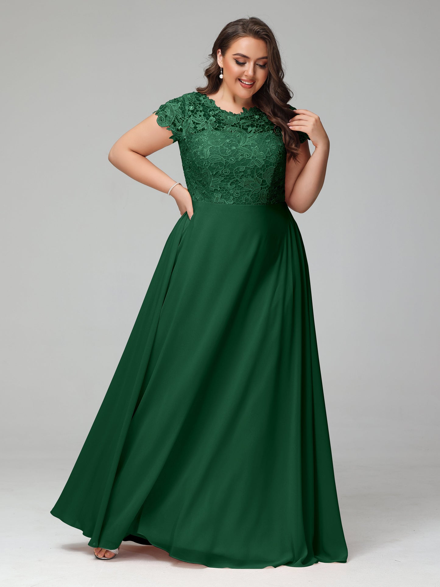 Crew Neck Delicate Chiffon Plus Size Bridesmaid Dresses