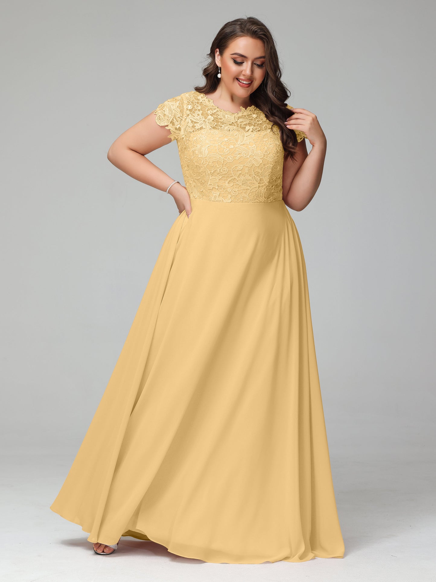 Crew Neck Delicate Chiffon Plus Size Bridesmaid Dresses