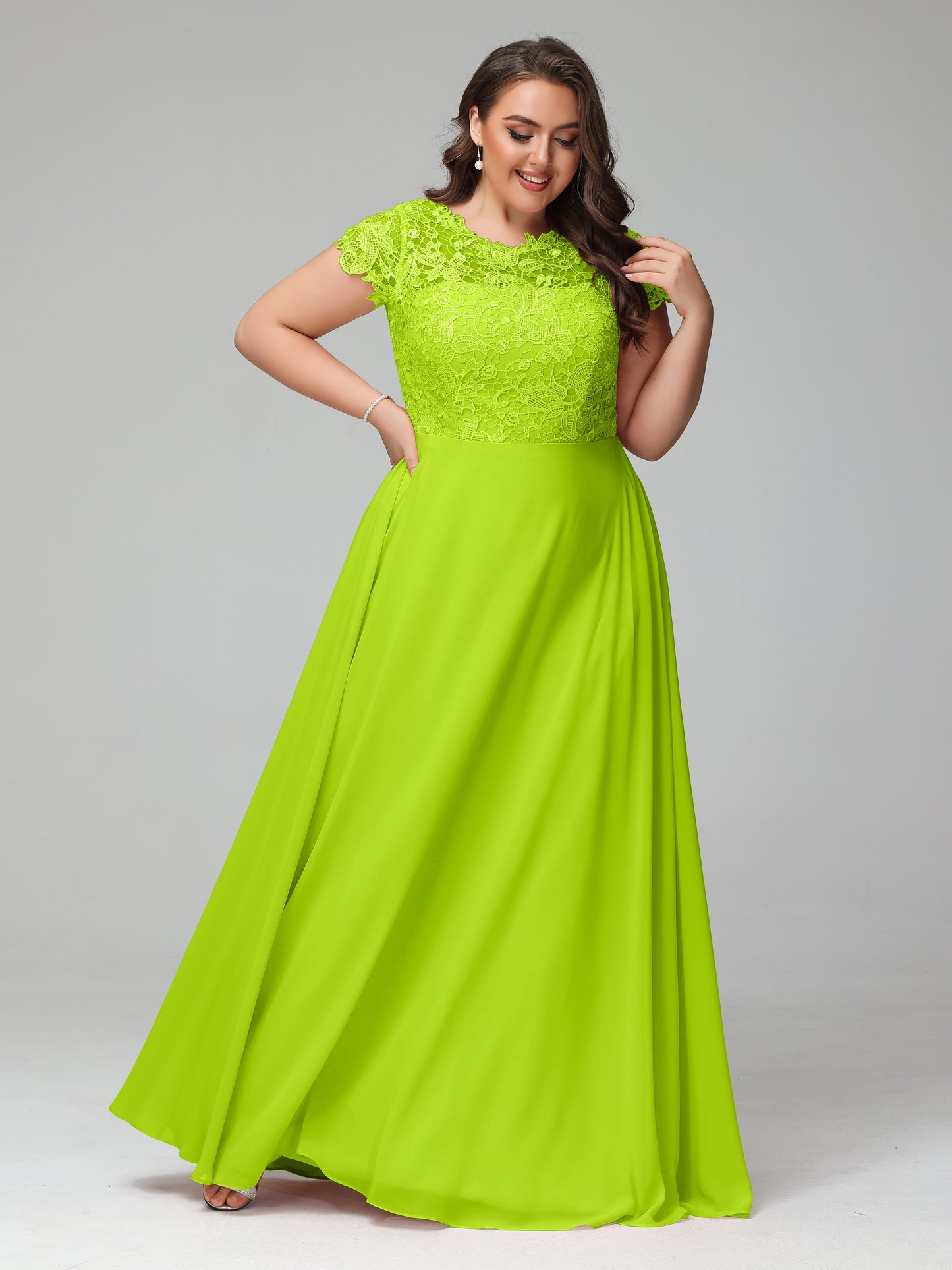 Crew Neck Delicate Chiffon Plus Size Bridesmaid Dresses