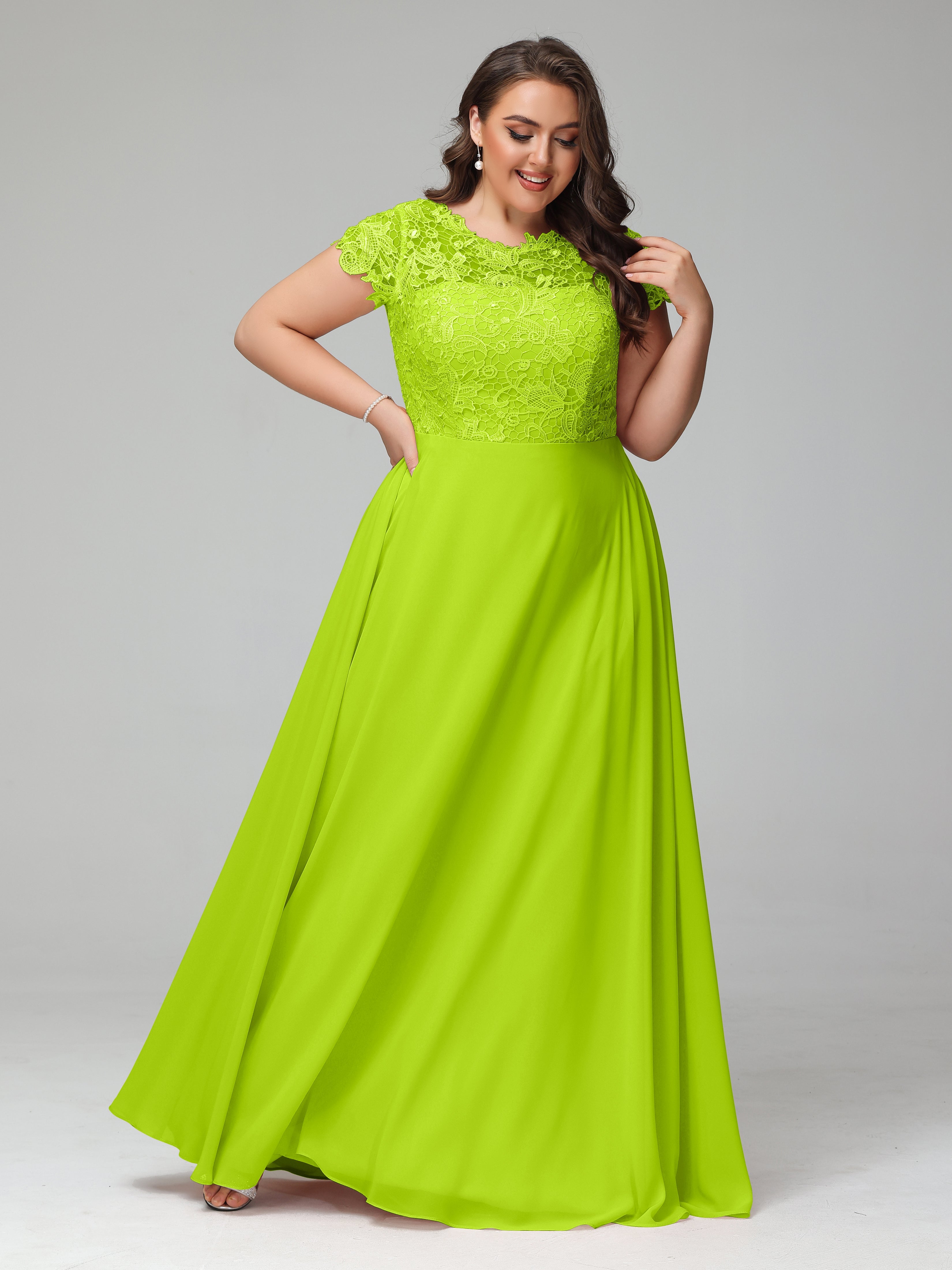 Crew Neck Delicate Chiffon Plus Size Bridesmaid Dresses