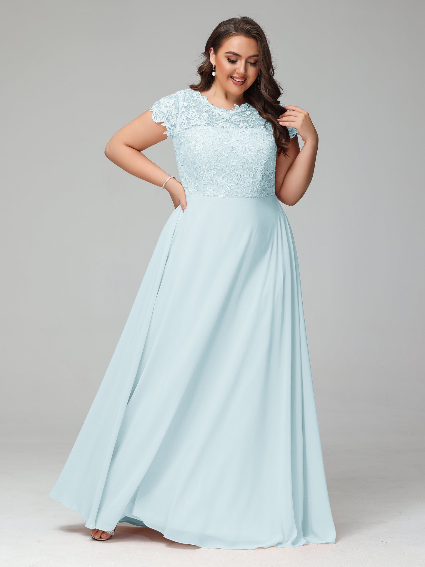 Crew Neck Delicate Chiffon Plus Size Bridesmaid Dresses