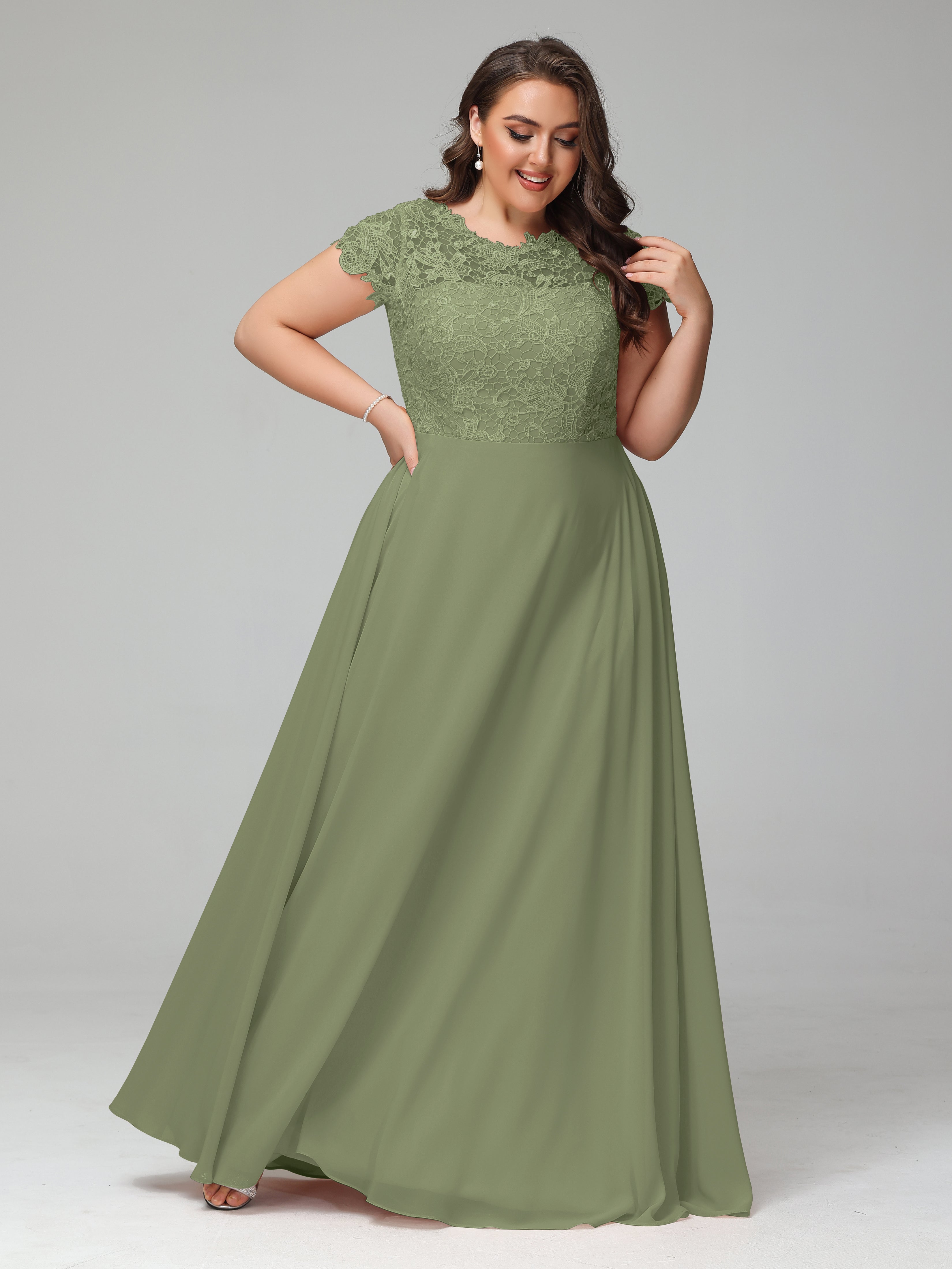 Crew Neck Delicate Chiffon Plus Size Bridesmaid Dresses