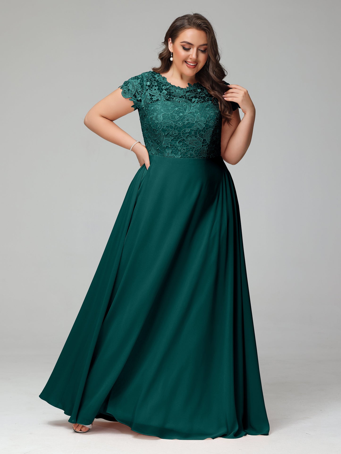 Crew Neck Delicate Chiffon Plus Size Bridesmaid Dresses