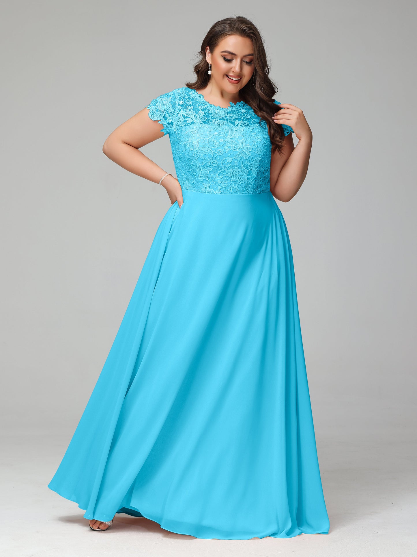 Crew Neck Delicate Chiffon Plus Size Bridesmaid Dresses