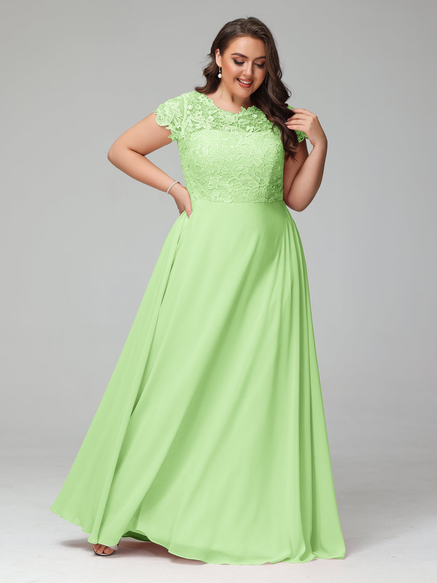 Crew Neck Delicate Chiffon Plus Size Bridesmaid Dresses