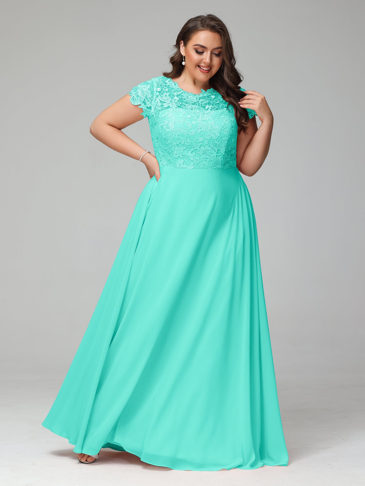 Crew Neck Delicate Chiffon Plus Size Bridesmaid Dresses