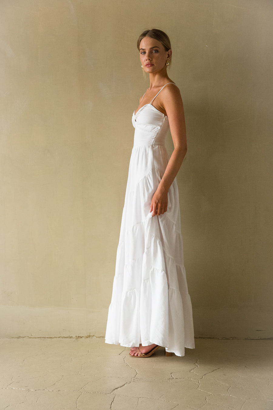 Donna Twist Front Maxi Dress