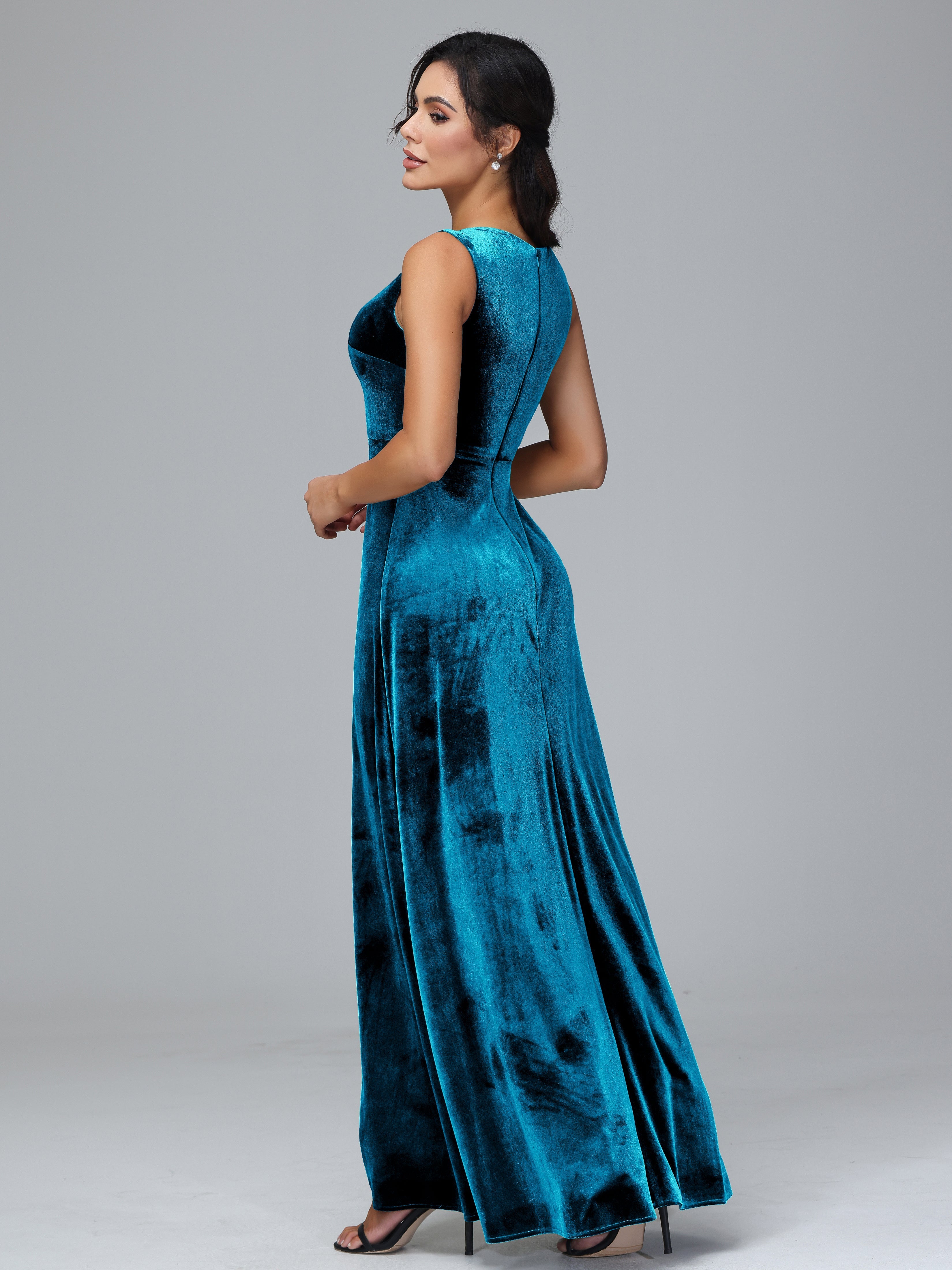 Straps V Neck Plus Size Bridesmaid Dress With Slit