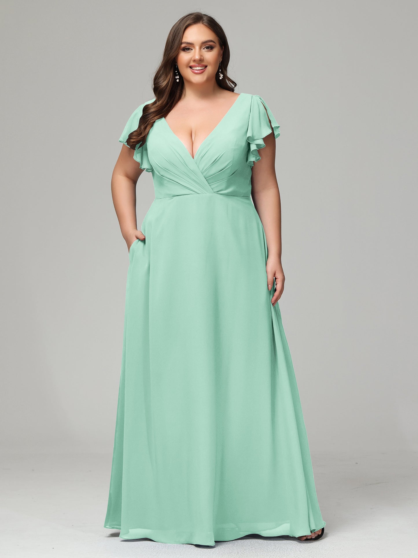 V Neck Chiffon Plus Size Long Bridesmaid Dresses with Sleeves